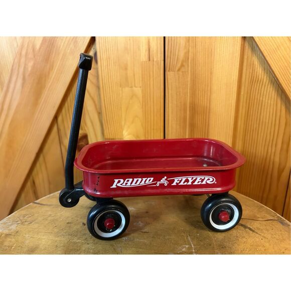 Red Radio Flyer Wagon 6.25” Long (8487) - Picture 1 of 8